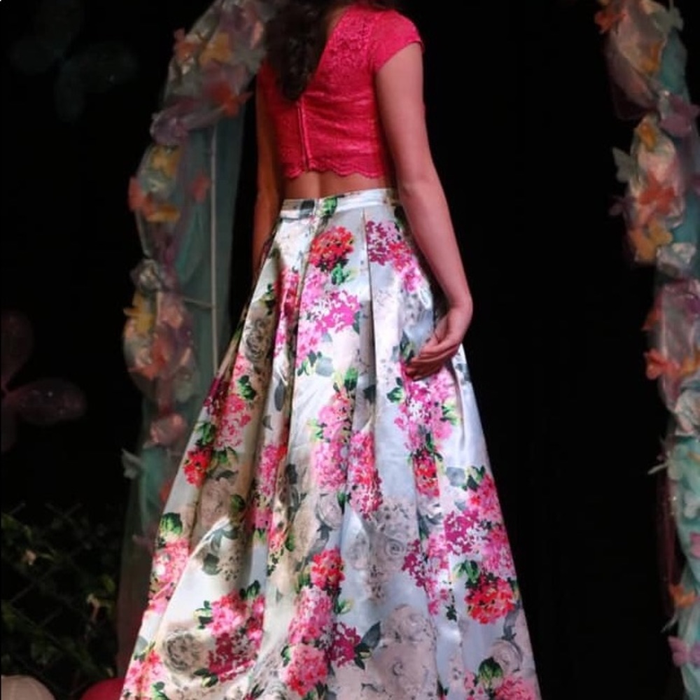 Prom/pageant dress